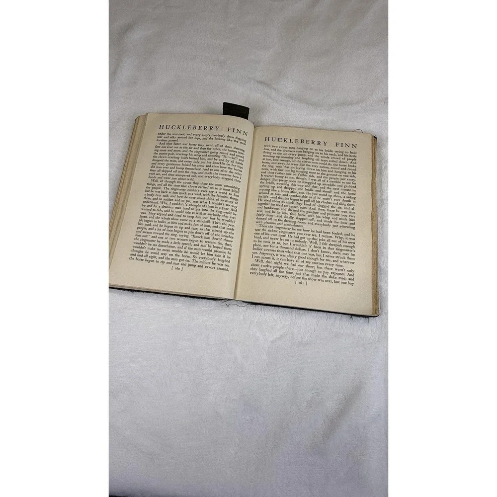 Vintage Adventures of Huckleberry Finn Mark Twain Hardcover 1923 Illustrated